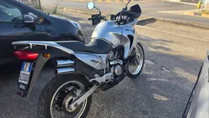 Honda Transalp XL 650V (2000 - 04)  (3)