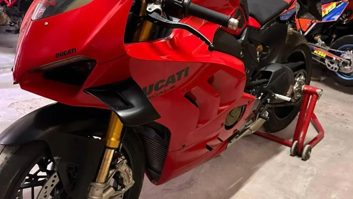 Ducati Panigale V4 S (2022 - 24)  (4)