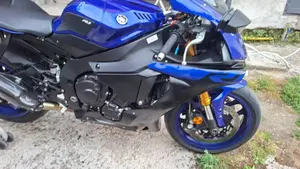 Yamaha YZF R1 (2017 - 19) 