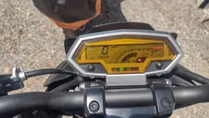 Kawasaki Z 1000 (2010 - 13)  (2)