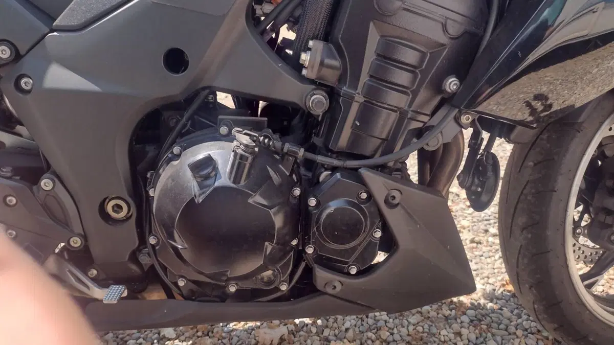 Kawasaki Z 1000 (2010 - 13)  (5)