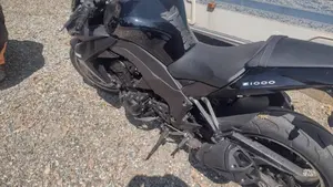 Kawasaki Z 1000 (2010 - 13)  (8)