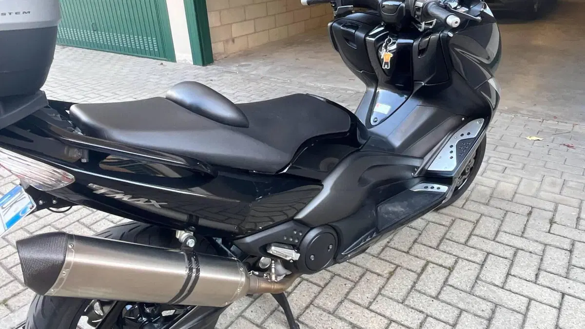 Yamaha T-Max 500 (2008 - 12)  (3)