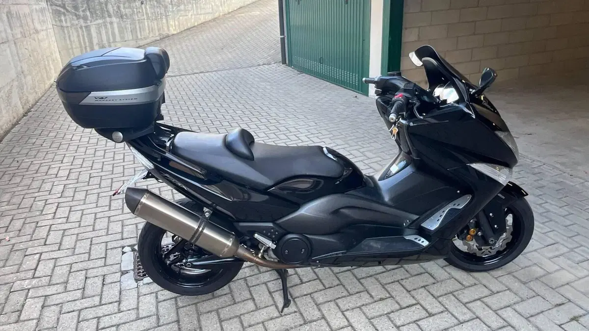 Yamaha T-Max 500 (2008 - 12)  (4)