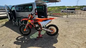 KTM 450 SX-F Factory Edition (2024)  (3)