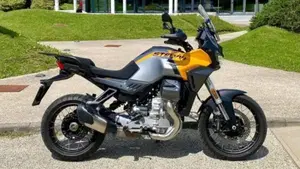 Moto Guzzi Stelvio (2024 - 26)  (2)
