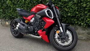 Ducati Diavel V4 (2023 - 26)  (4)