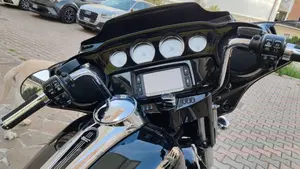 Harley-Davidson 107 Street Glide (2017 - 19) - FLHX  (5)