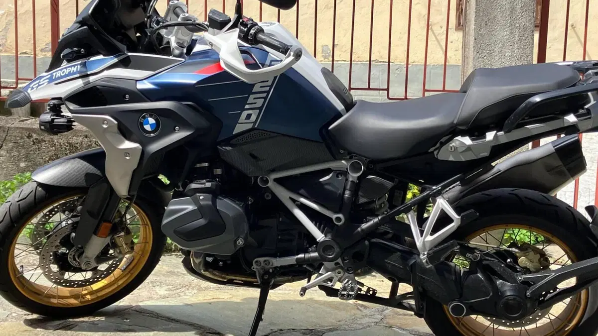 Bmw R 1250 GS Ultimate Edition (2023)  (2)