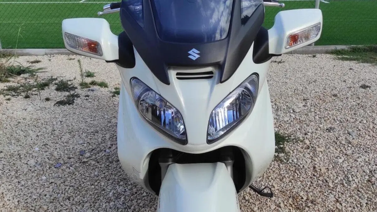 Suzuki Burgman AN 650 Executive (2004 - 06)  (3)
