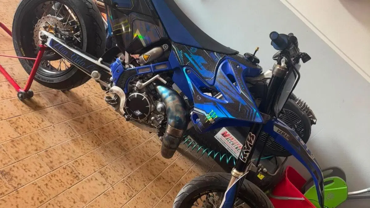 Yamaha YZ 125 (2021)  (3)