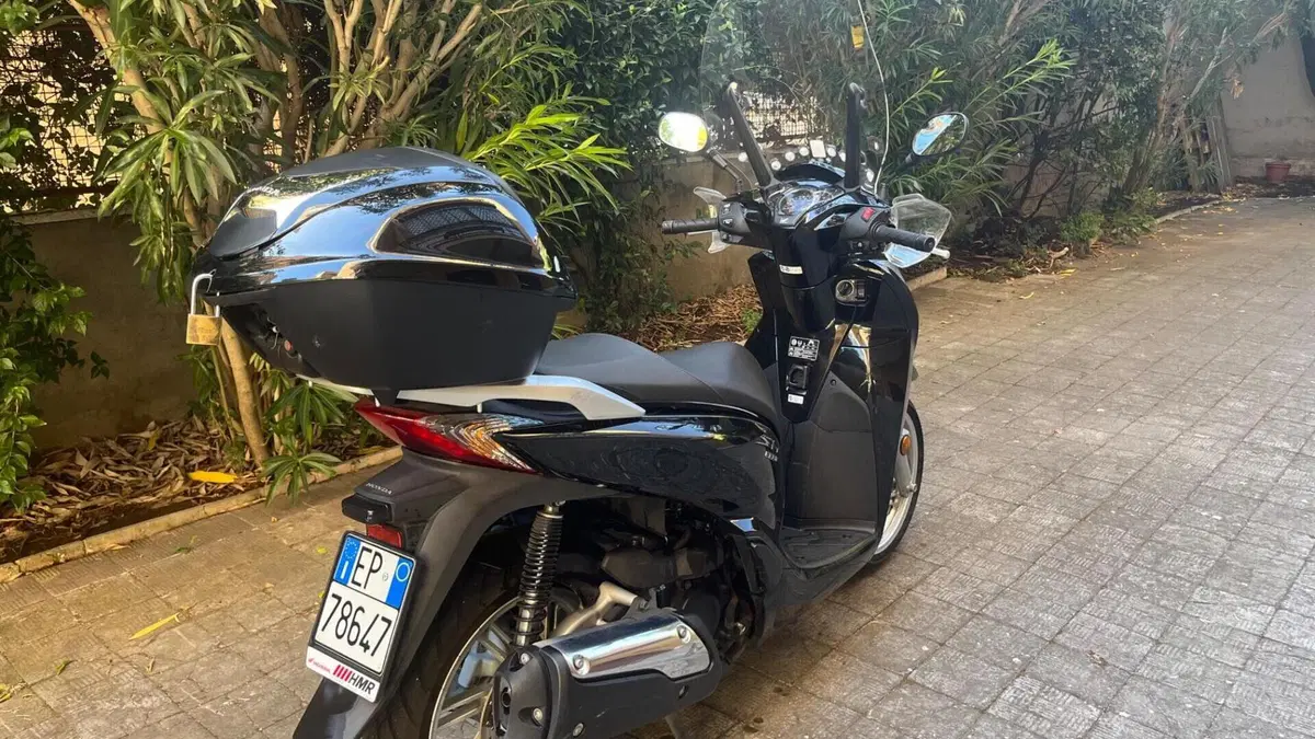 Honda SH 300 i ABS (2016 - 20)  (5)