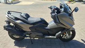 Kymco AK 550 Premium (2023 - 25)  (2)