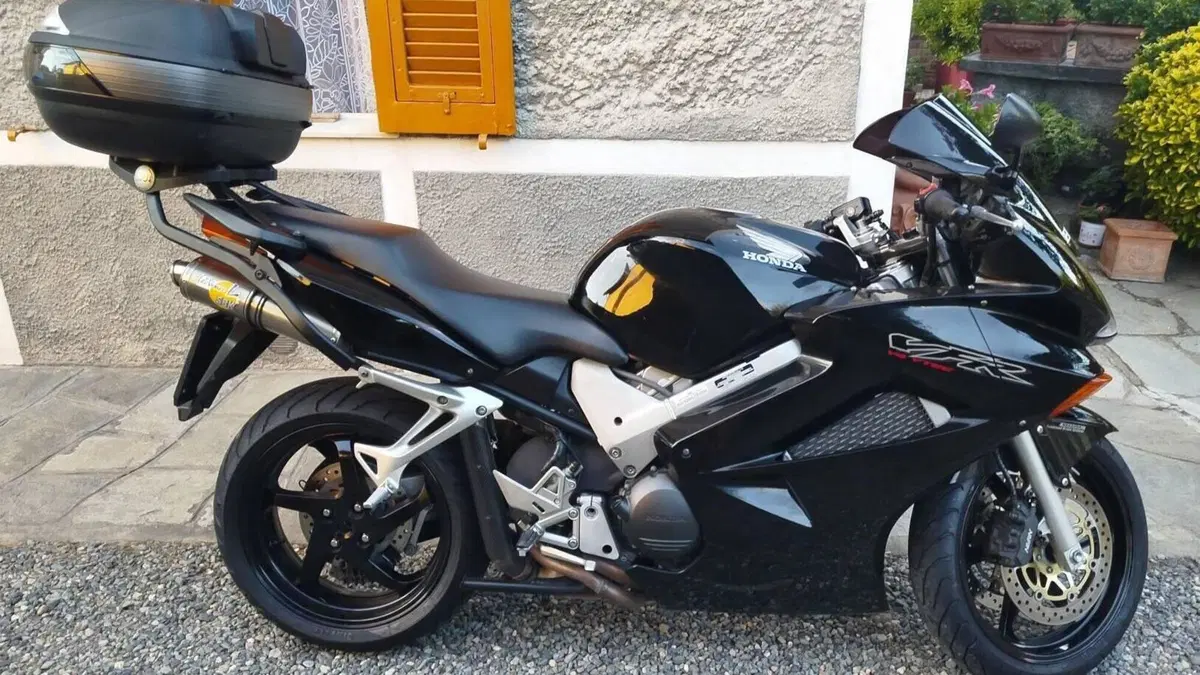 Honda VFR 800 ABS (2002 - 06) 