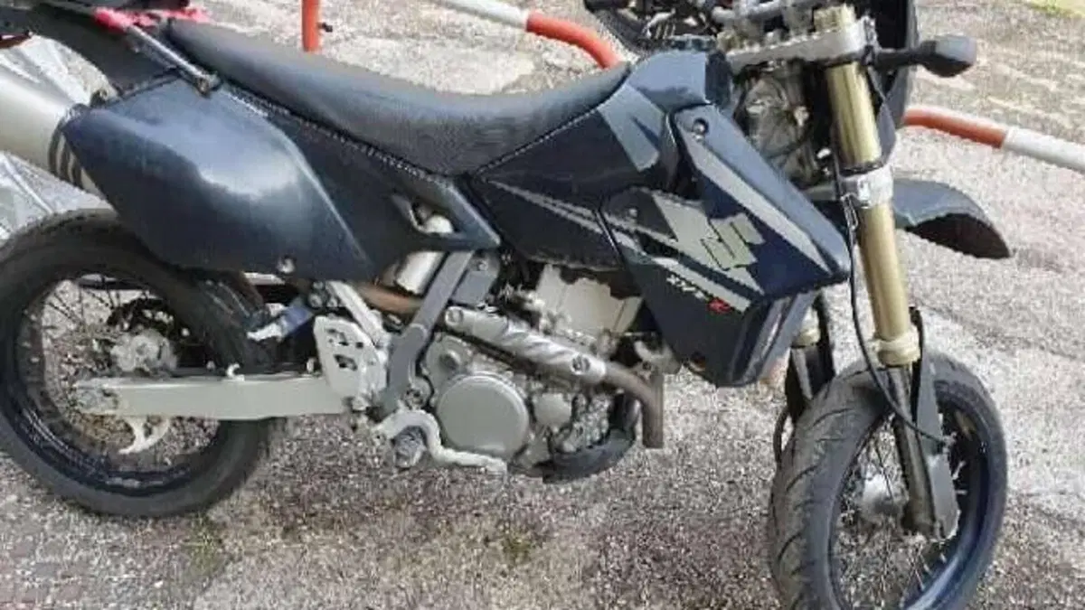 Suzuki DR-Z 400 SM (2005 - 06)  (2)