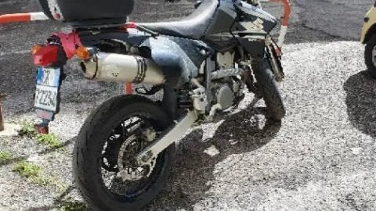 Suzuki DR-Z 400 SM (2005 - 06)  (12)