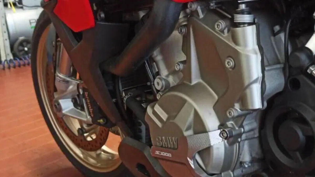 Bmw S 1000 XR (2015 - 16)  (6)