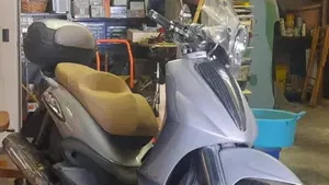 Piaggio Beverly Cruiser 500  (2)