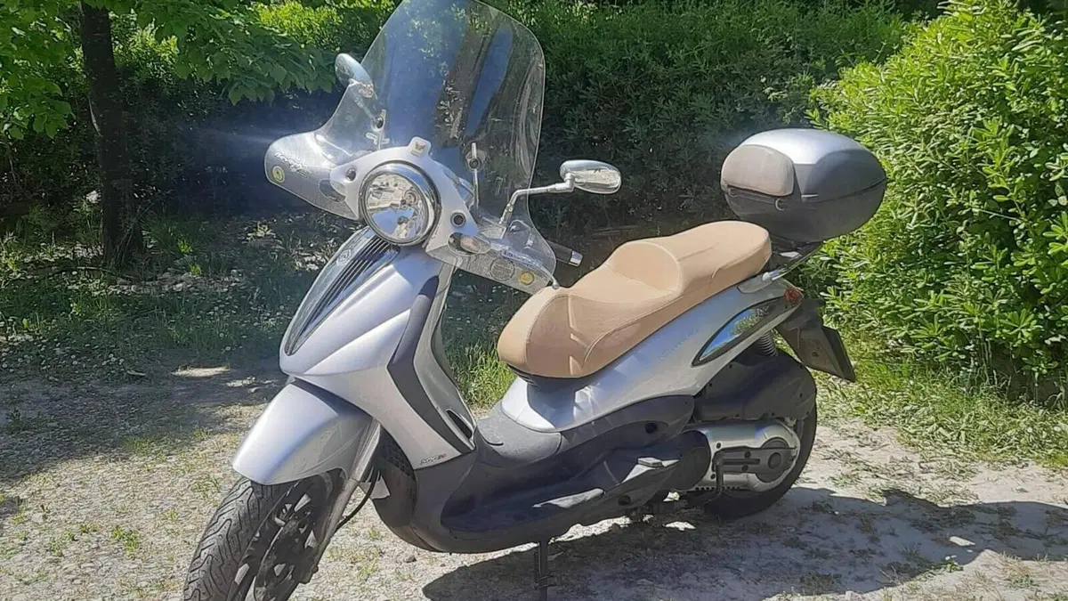 Piaggio Beverly Cruiser 500  (6)