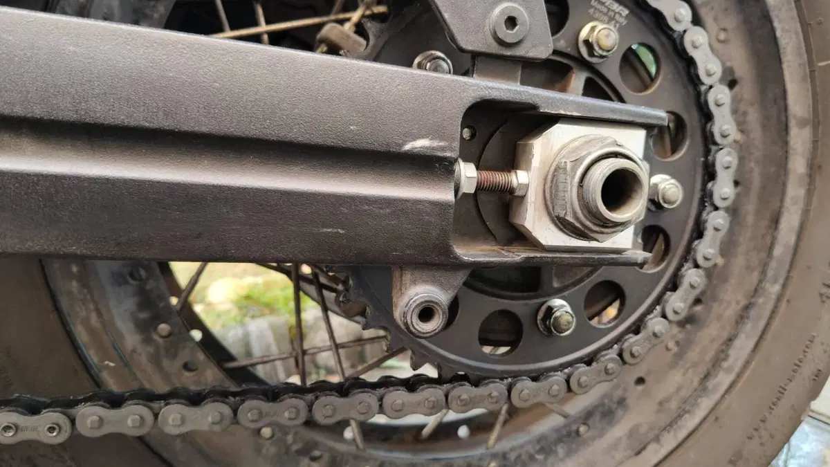 Suzuki V-Strom 1050XT (2020 - 23)  (3)