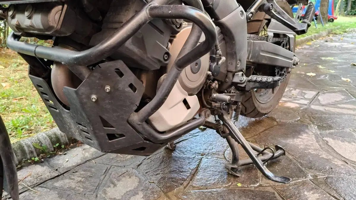 Suzuki V-Strom 1050XT (2020 - 23)  (4)