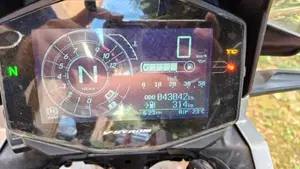 Suzuki V-Strom 1050XT (2020 - 23)  (11)