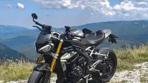 Triumph Speed Triple 1200 RS (2021 - 24)  (10)