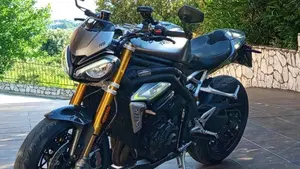 Triumph Speed Triple 1200 RS (2021 - 24)  (6)