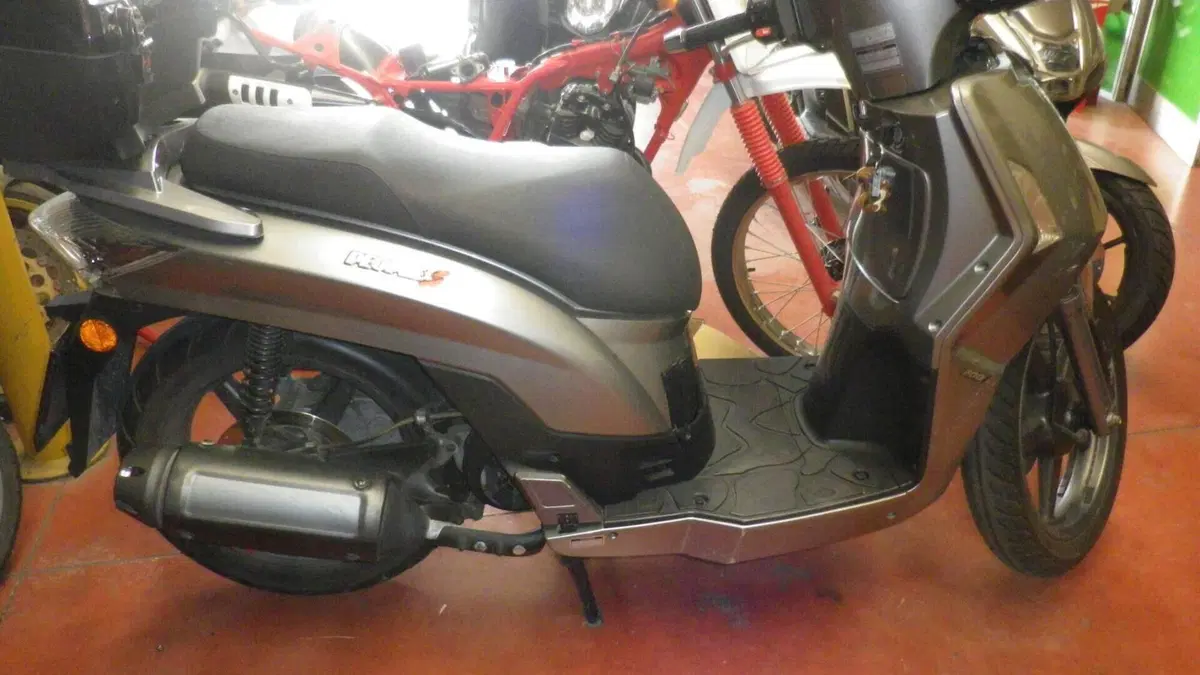 Kymco People 200 S (2005 - 06)  (3)