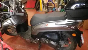 Kymco People 200 S (2005 - 06)  (6)