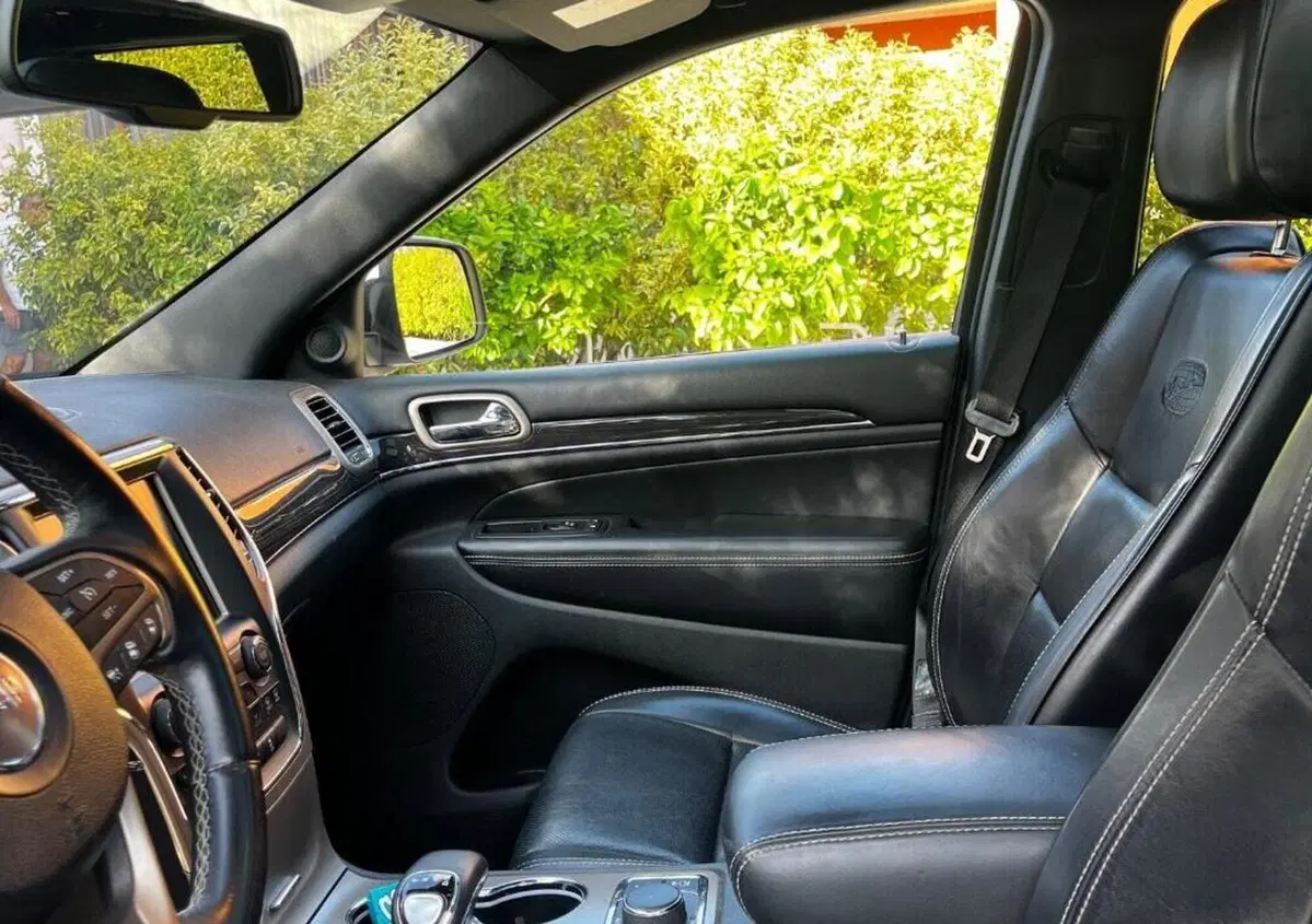 Jeep Grand Cherokee 3.0 V6 CRD 250 CV Multijet II Overland (4)