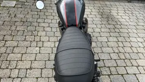 Triumph Street Twin 900 (2016)  (5)