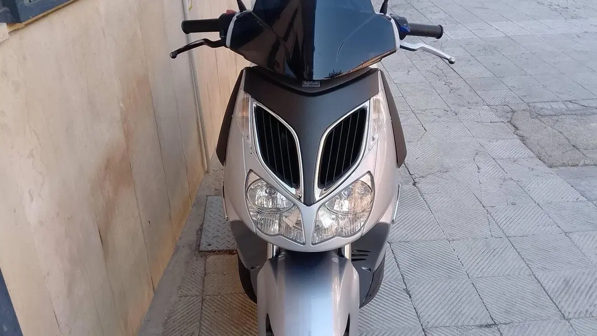 Aprilia Sportcity 200 (2004 - 08) 