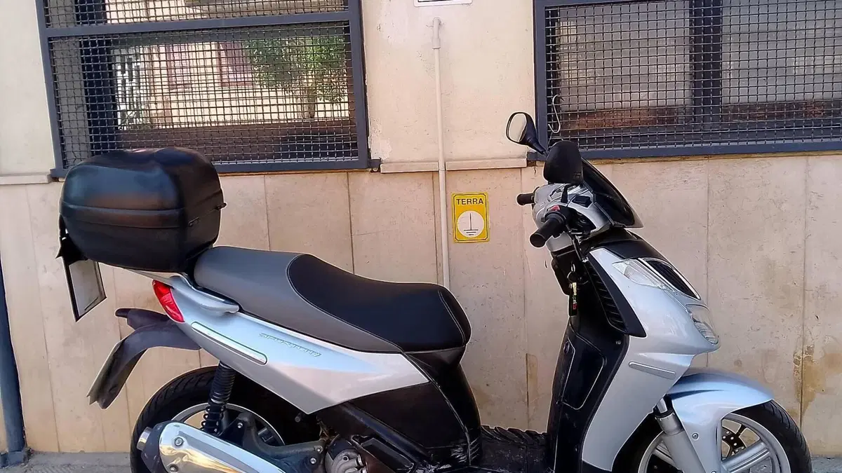 Aprilia Sportcity 200 (2004 - 08)  (3)