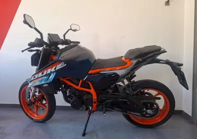 KTM 390 Duke (2024 - 25) - Annuncio 10096369