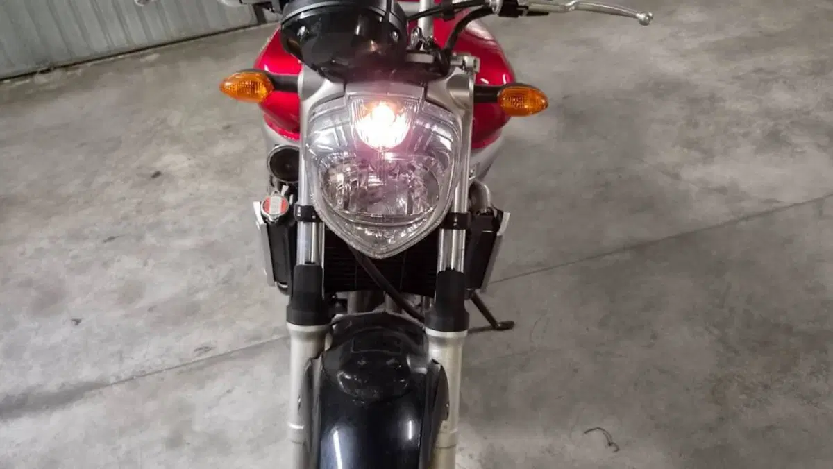Yamaha FZ6 (2004 - 07)  (7)