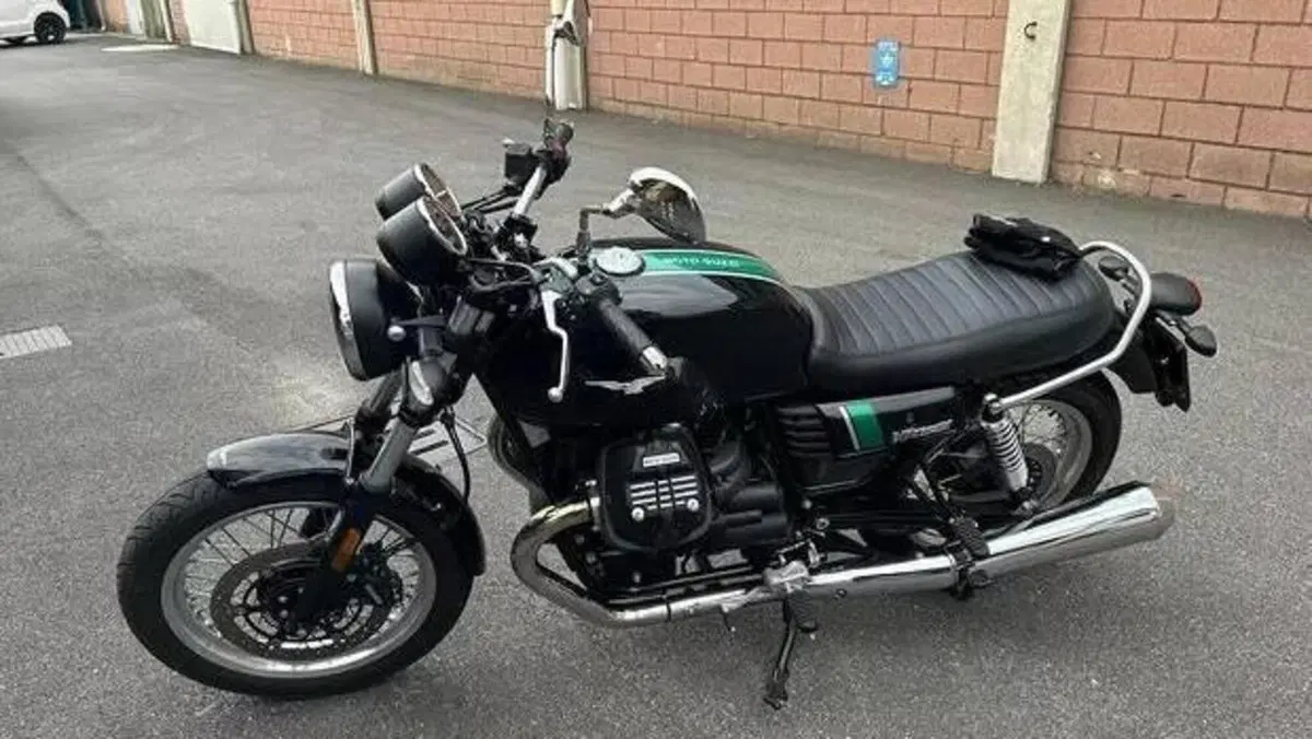 Moto Guzzi V7 III Special (2017 - 20) 