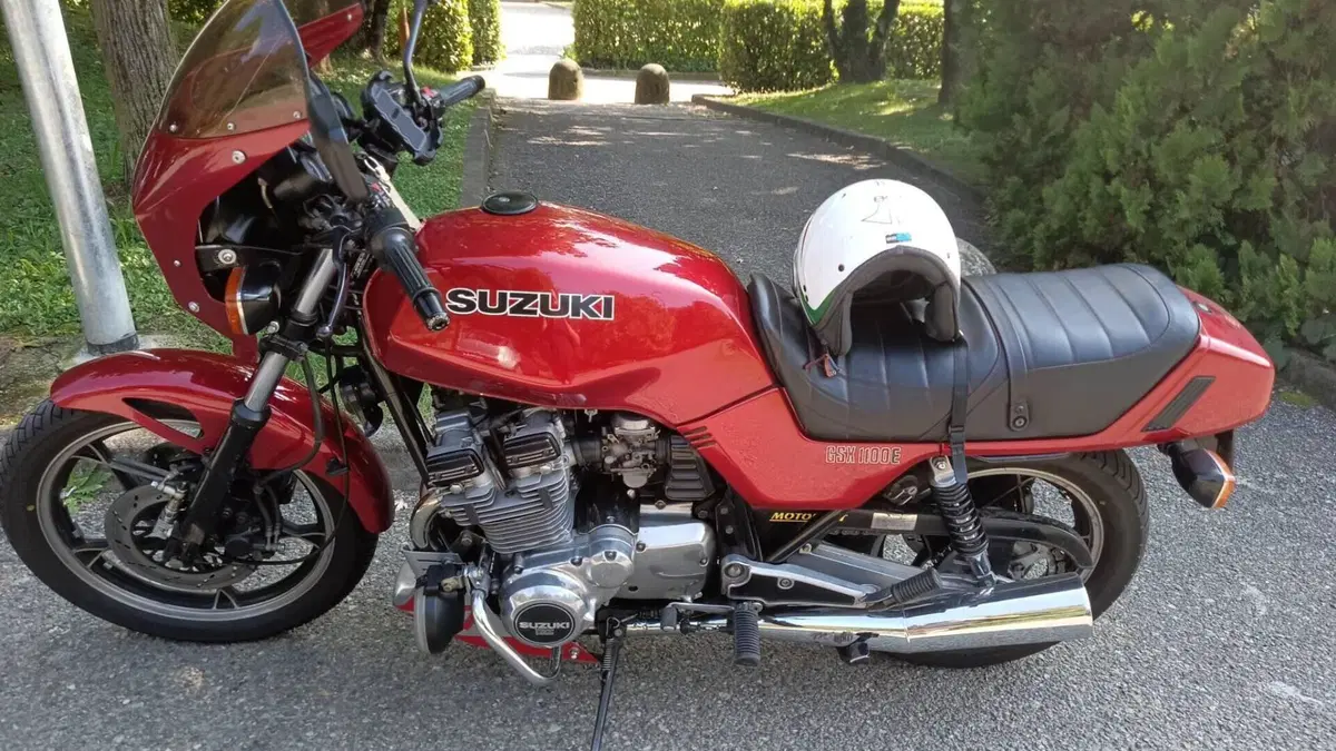 Suzuki   (2)