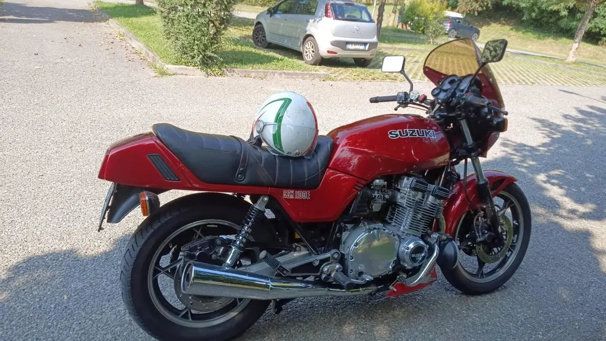 Suzuki   (4)