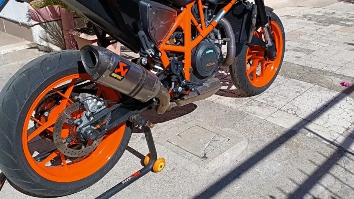 KTM 690 Duke R (2016 - 17)  (3)