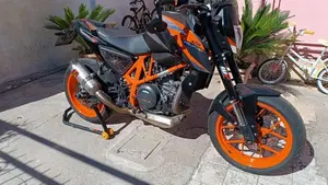 KTM 690 Duke R (2016 - 17)  (4)