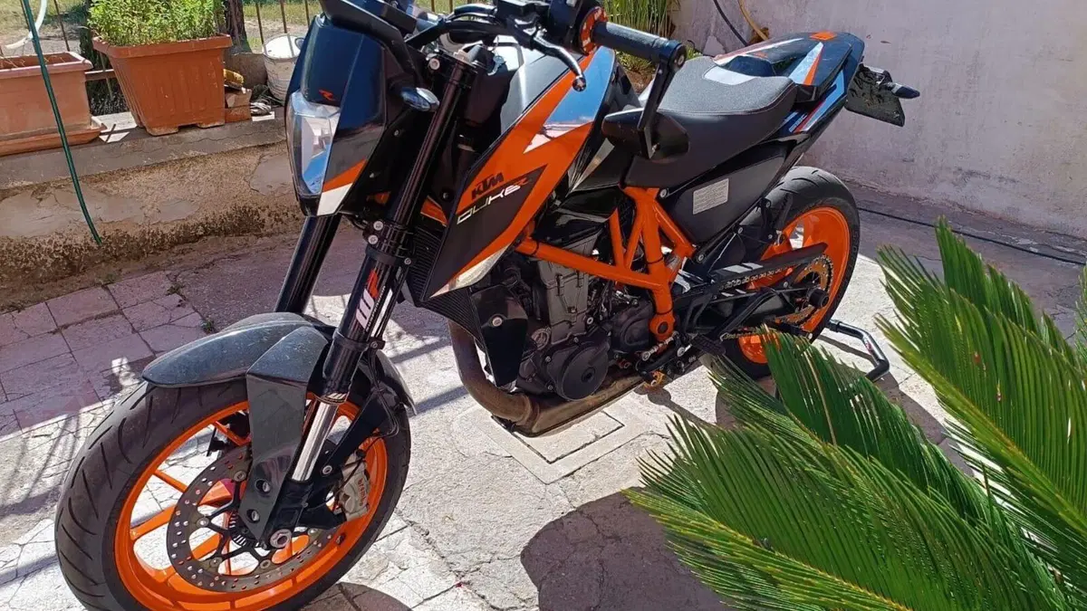 KTM 690 Duke R (2016 - 17)  (5)