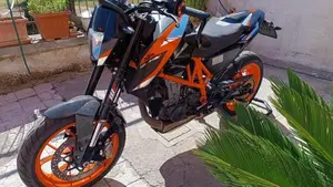 KTM 690 Duke R (2016 - 17)  (5)