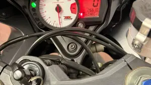 Suzuki GSX R 600 (2006 - 07)  (3)
