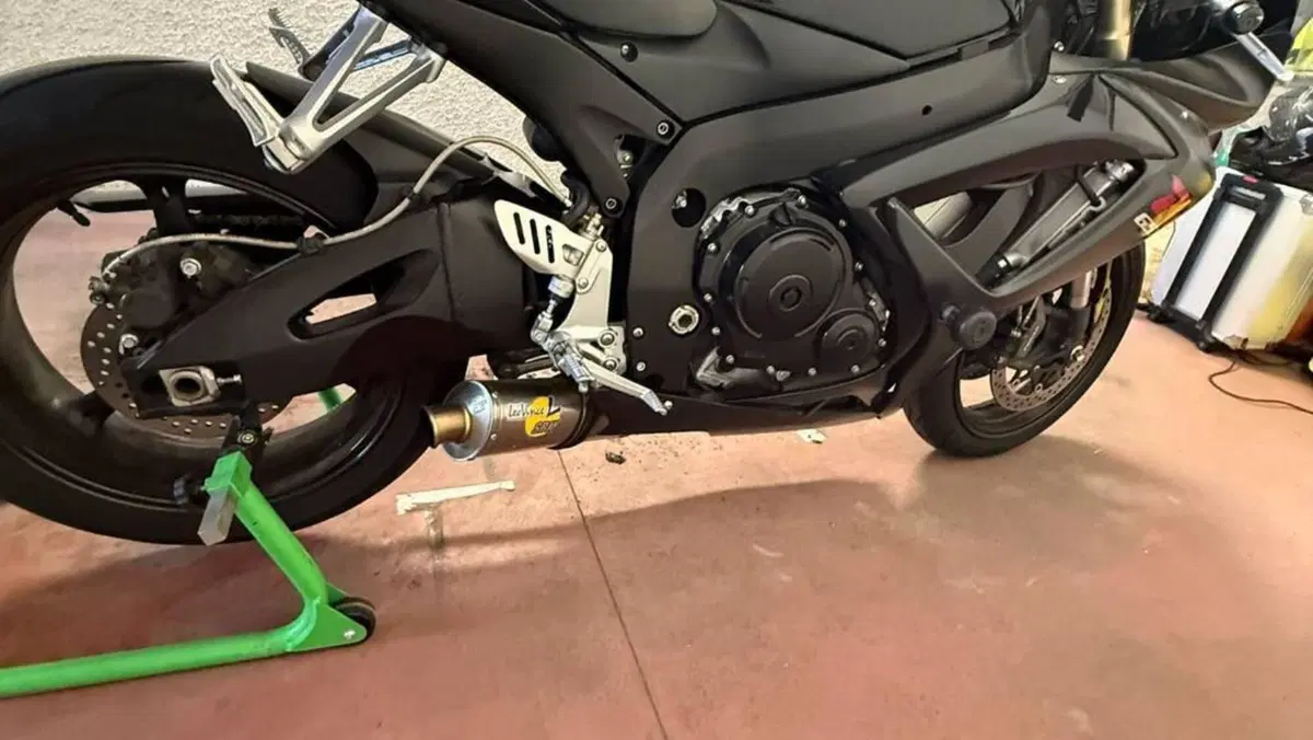 Suzuki GSX R 600 (2006 - 07)  (7)