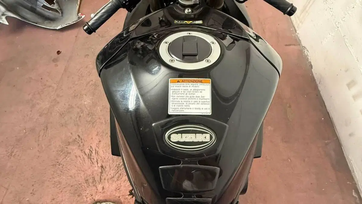 Suzuki GSX R 600 (2006 - 07)  (8)