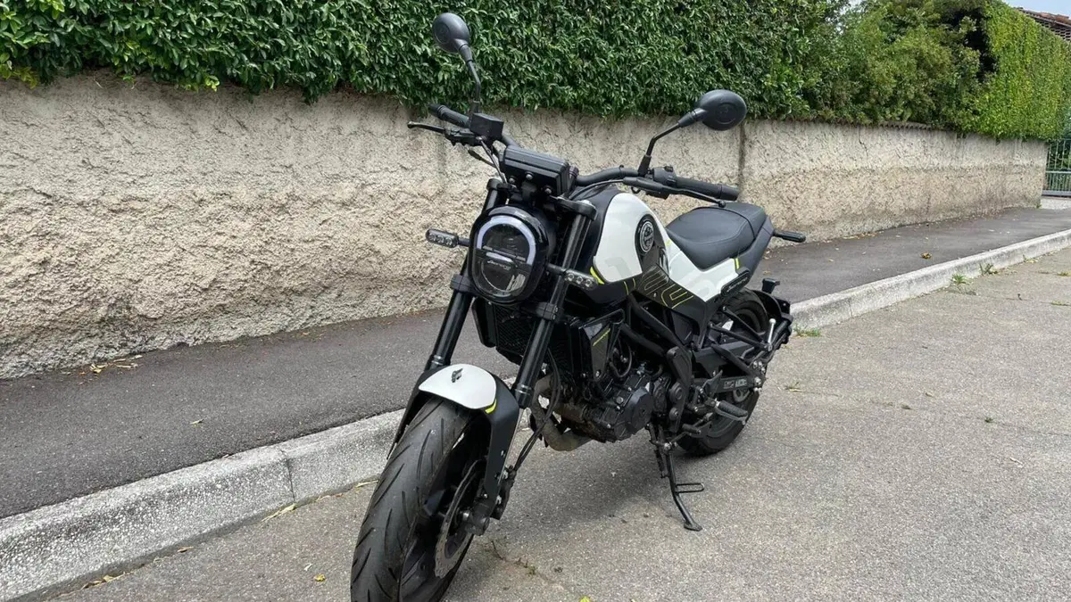 Benelli Leoncino 125 (2022 - 25) 