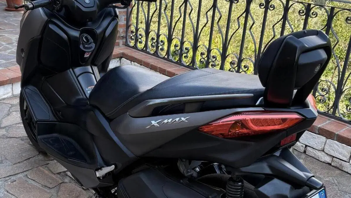Yamaha X-Max 300 ABS (2017 - 20)  (4)