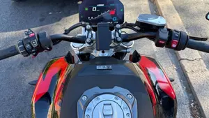 Bmw R 1300 R (2026 - 27)  (6)