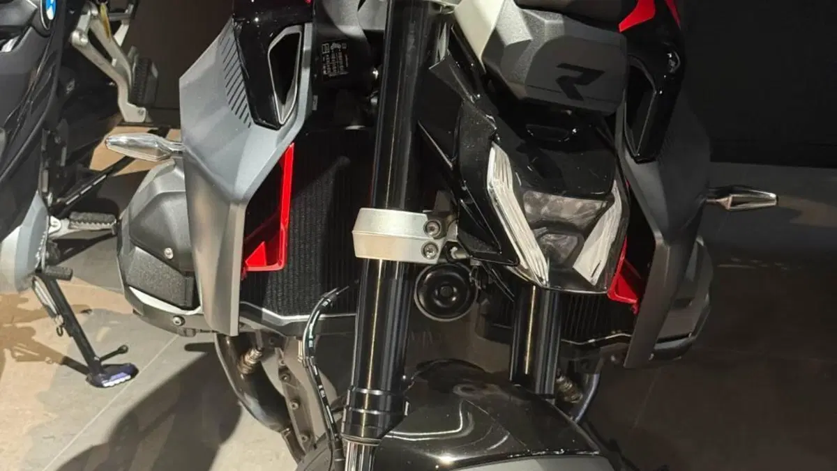 Bmw R 1300 R (2026 - 27)  (7)